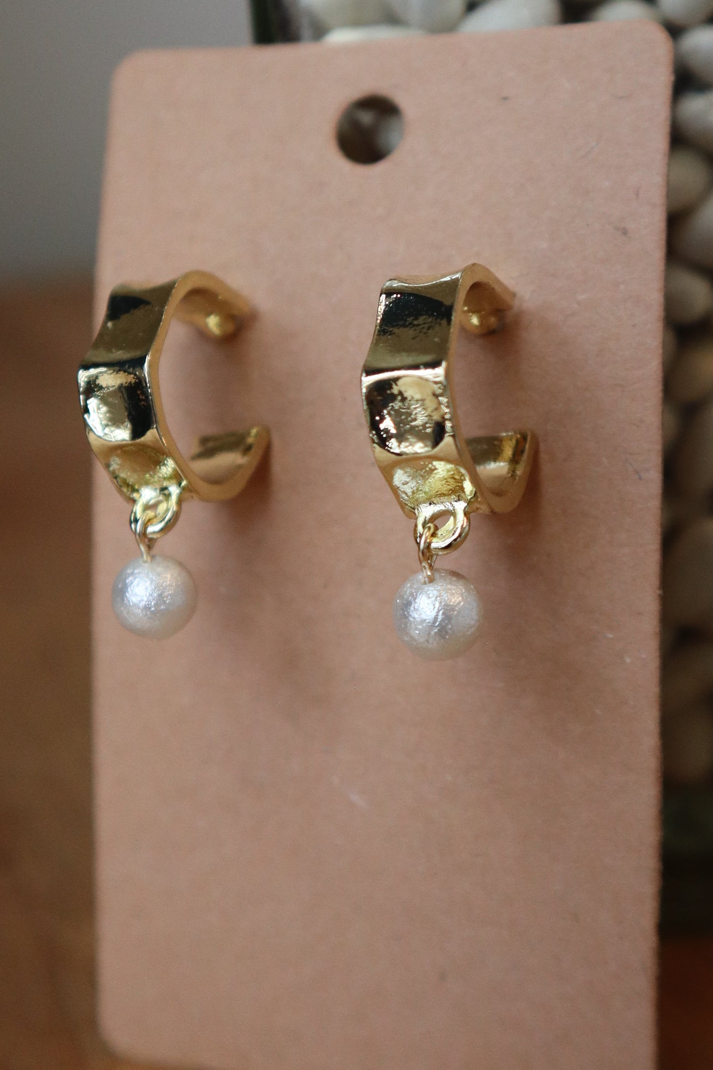 Hammered Hoops with Crinkle Pearls