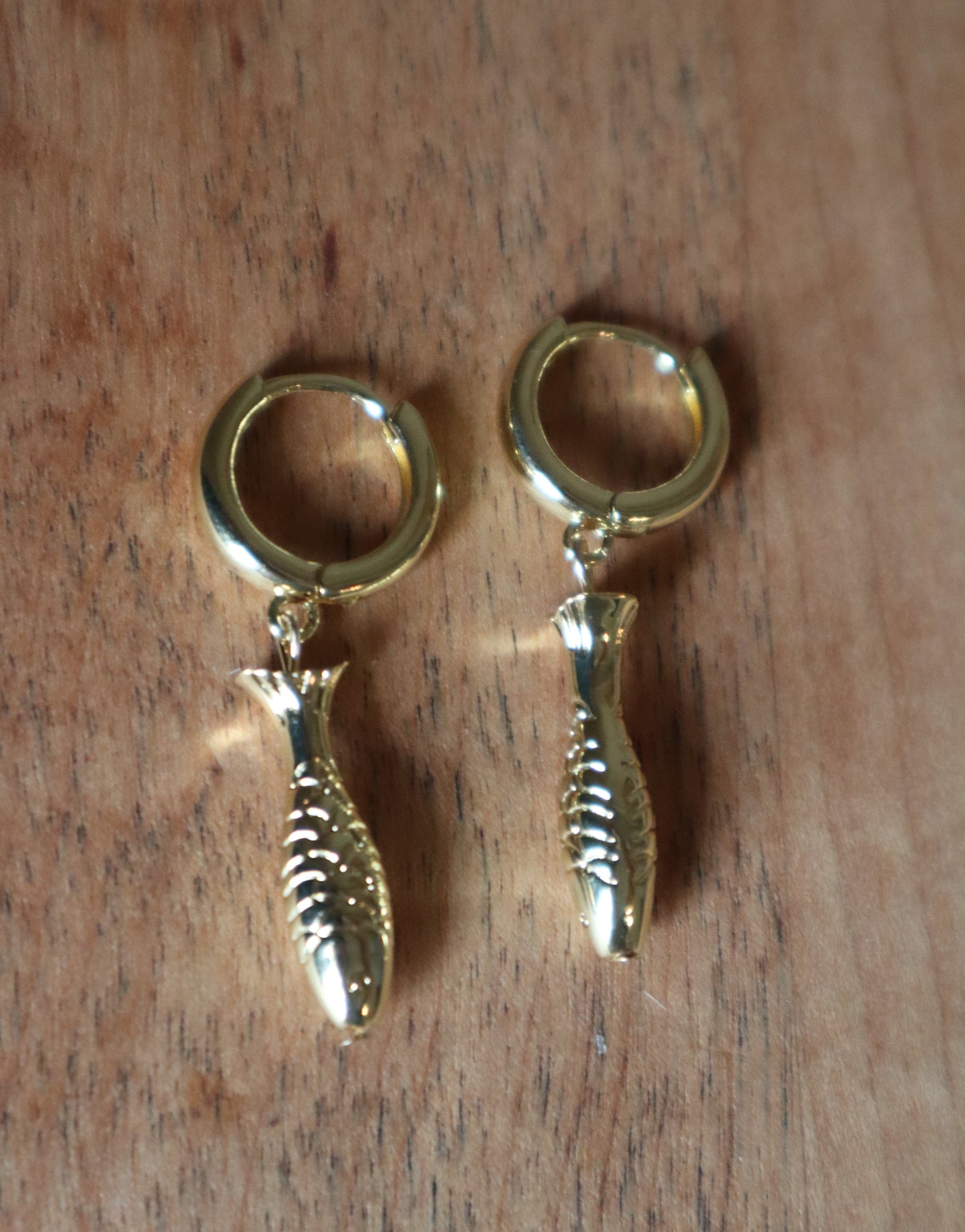 Fishie Huggie Hoops