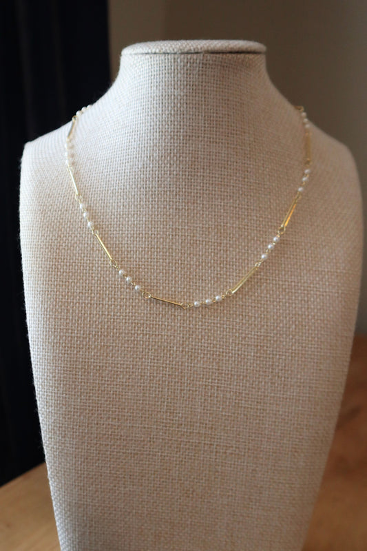 Dainty Pearl Choker Necklace